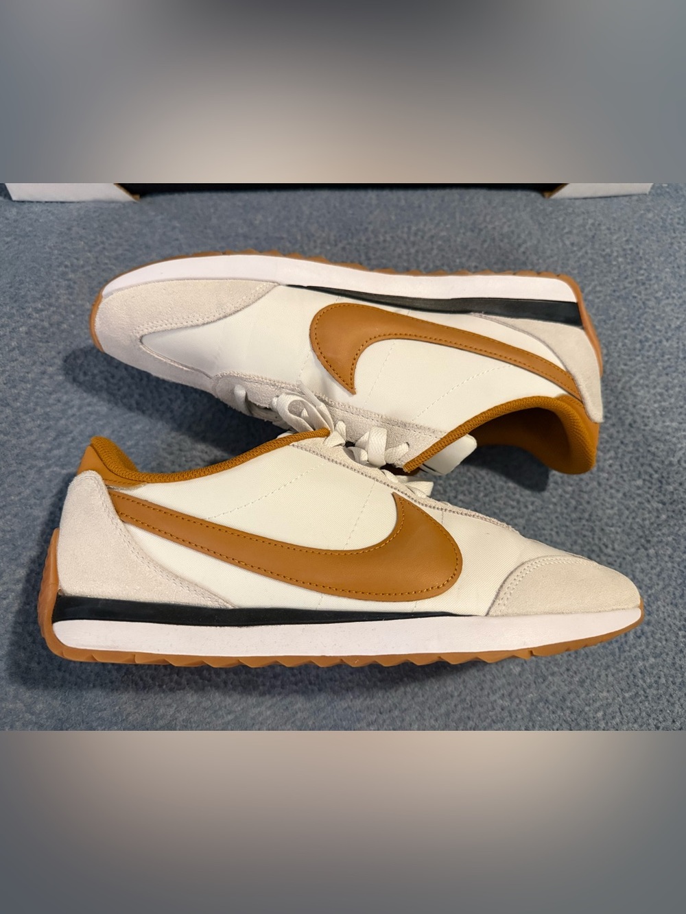 Nike Men’s Low-Profile Sneakers in White and Brown